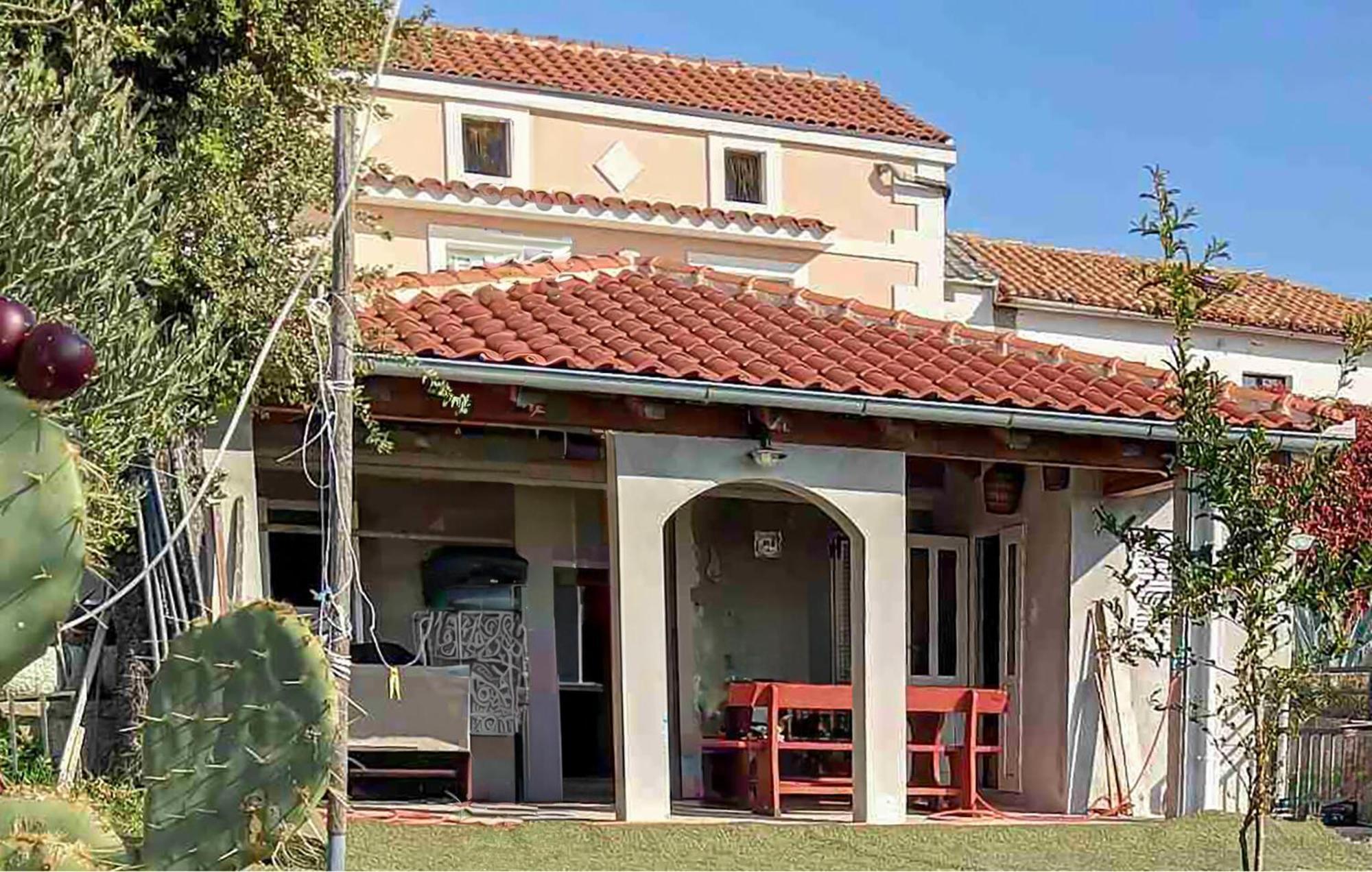 Beautiful Home In Lopar With House Sea View Exterior photo